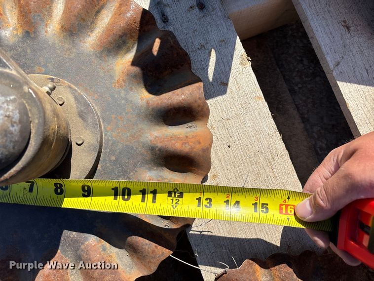 image for item FG0237 (13) no-till coulters