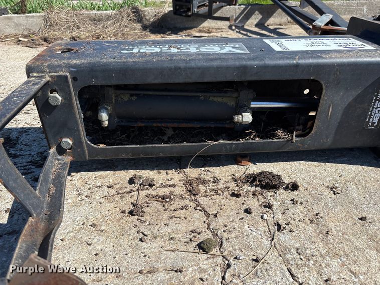 image for item FG0238 (2) Yetter row markers