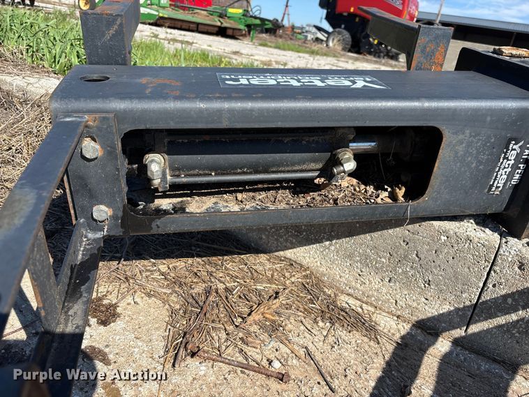 image for item FG0238 (2) Yetter row markers