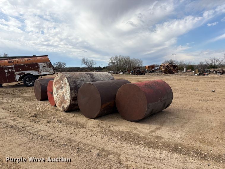 image for item FG2888 (7) fuel tanks