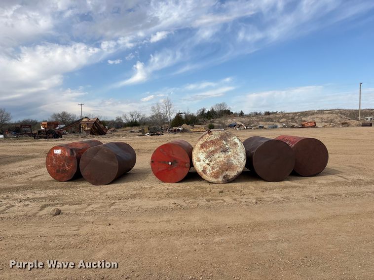 image for item FG2888 (7) fuel tanks