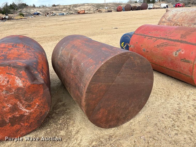 image for item FG2888 (7) fuel tanks