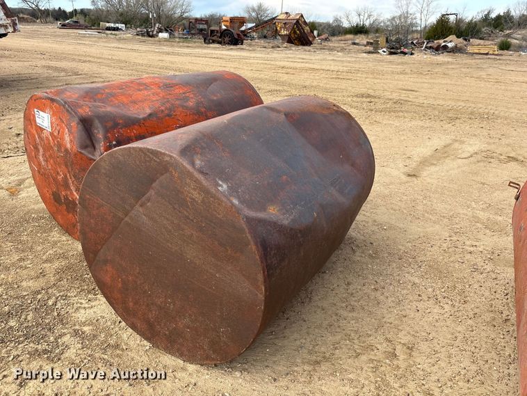 image for item FG2888 (7) fuel tanks
