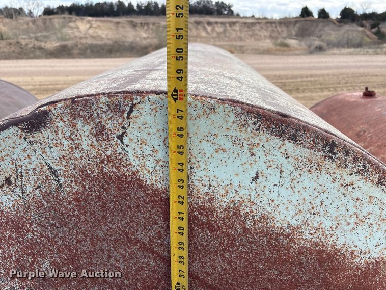 image for item FG2888 (7) fuel tanks