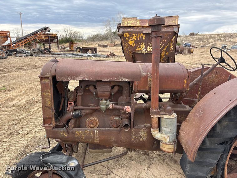 image for item FG2889 McCormick-Deering tractor