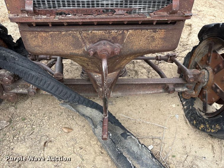 image for item FG2889 McCormick-Deering tractor