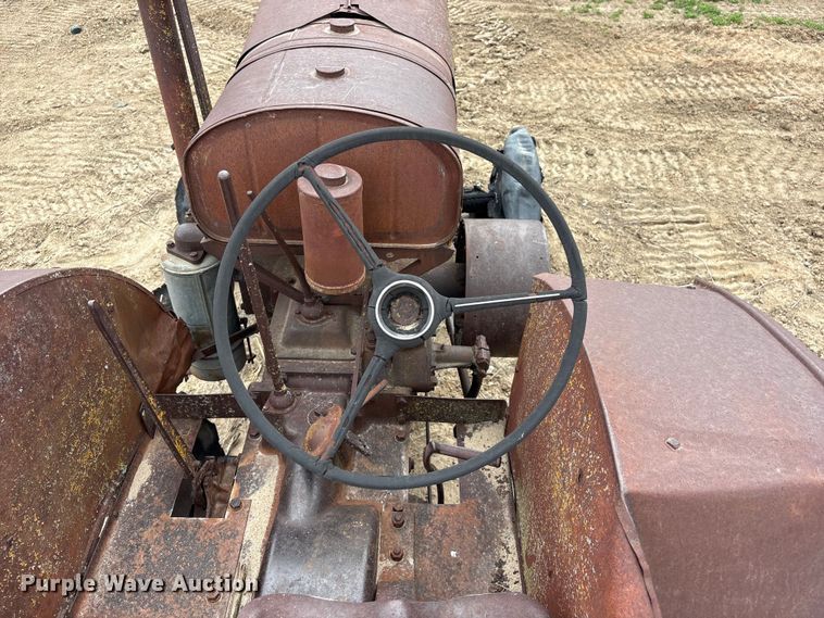 image for item FG2889 McCormick-Deering tractor