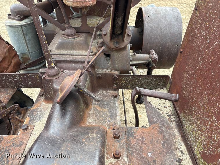 image for item FG2889 McCormick-Deering tractor