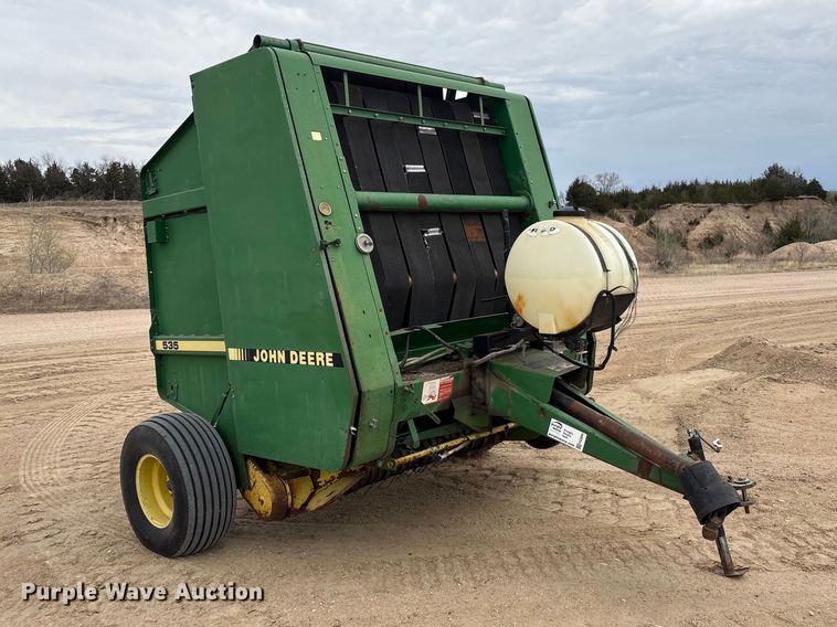 image for item FG2894 John Deere 535 round baler