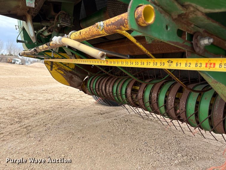 image for item FG2894 John Deere 535 round baler
