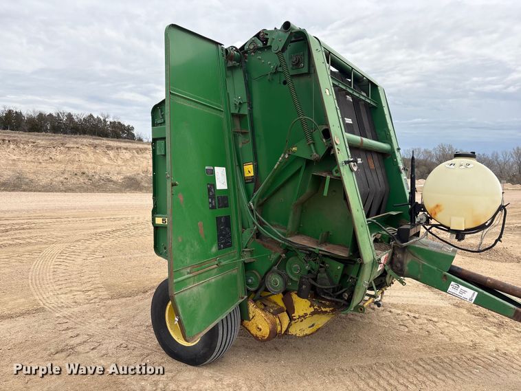 image for item FG2894 John Deere 535 round baler