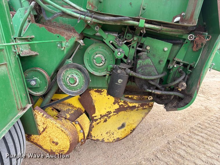 image for item FG2894 John Deere 535 round baler