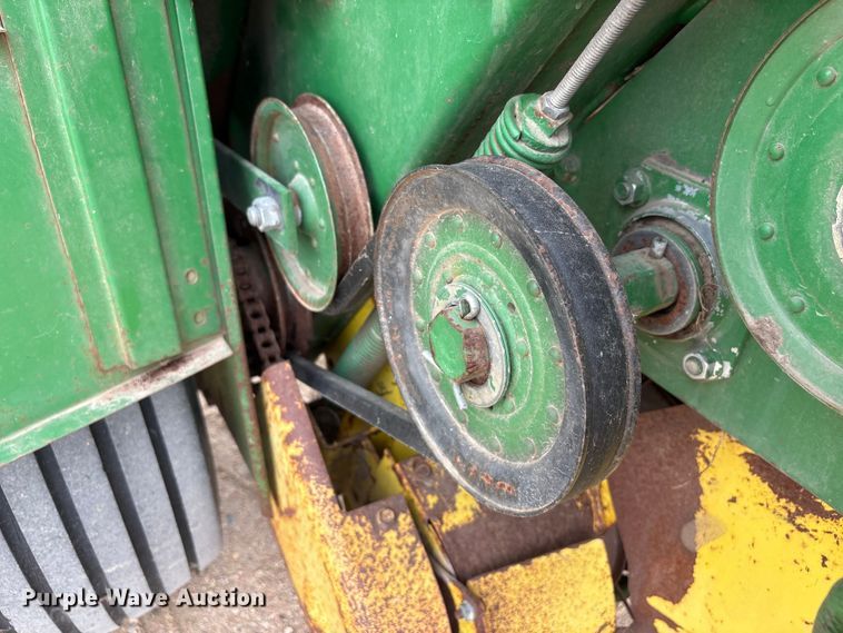 image for item FG2894 John Deere 535 round baler