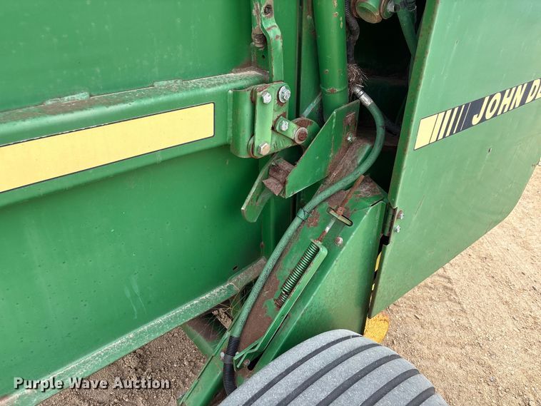 image for item FG2894 John Deere 535 round baler