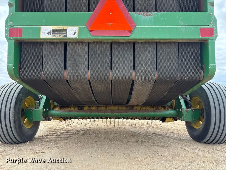 image for item FG2894 John Deere 535 round baler