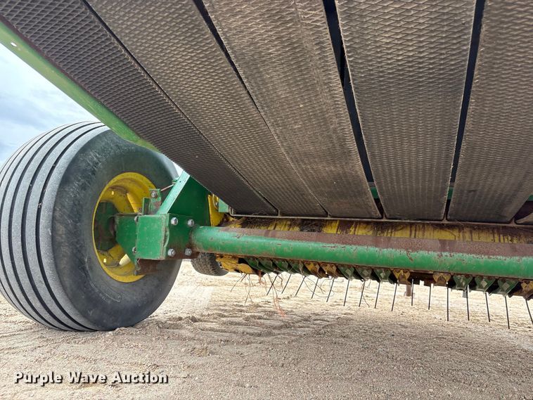 image for item FG2894 John Deere 535 round baler
