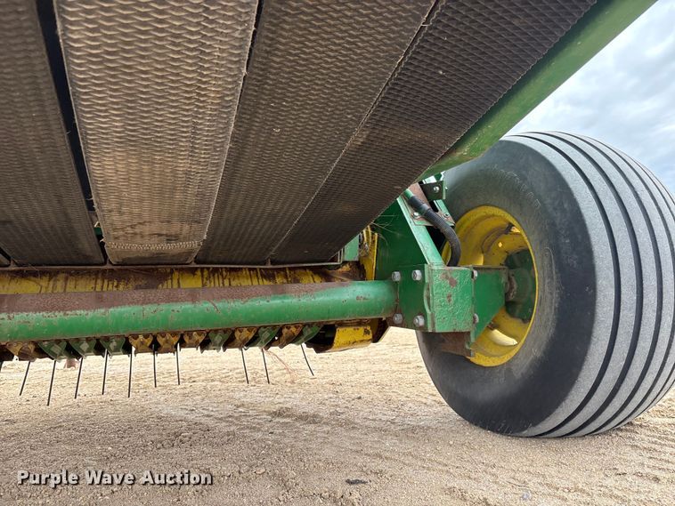 image for item FG2894 John Deere 535 round baler