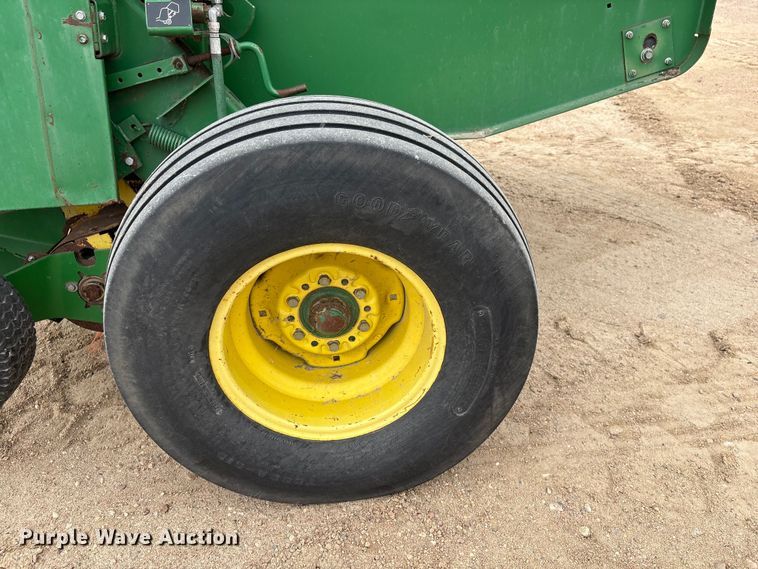 image for item FG2894 John Deere 535 round baler