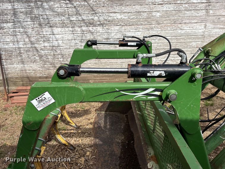 image for item FG2895 John Deere 158 loader with grapple