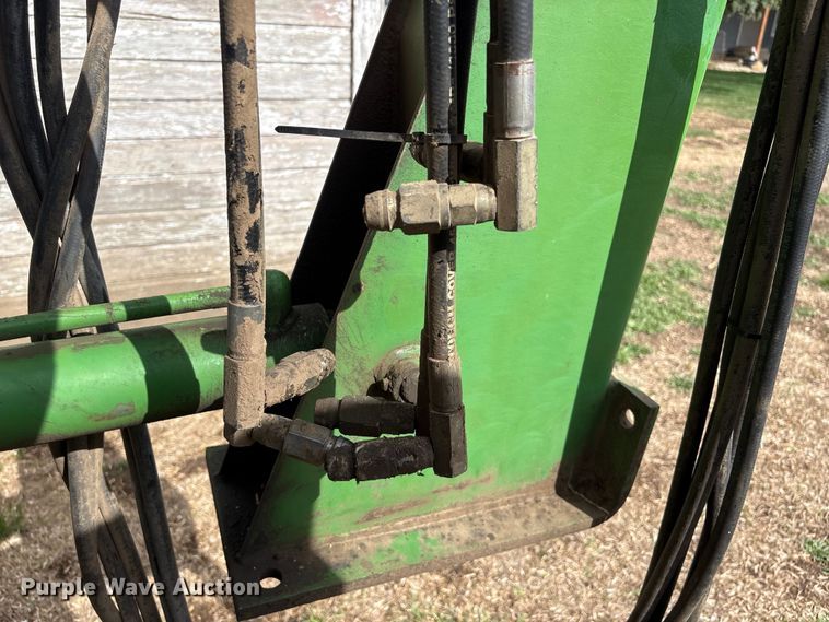 image for item FG2895 John Deere 158 loader with grapple