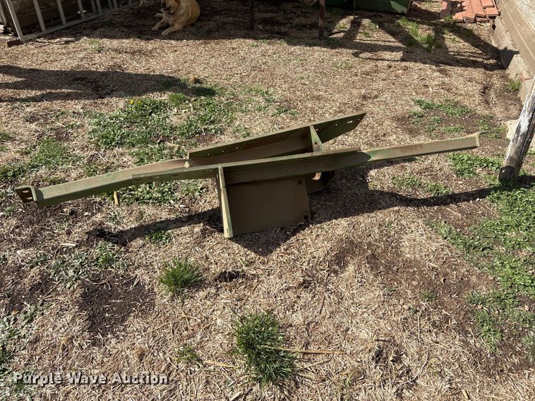 image for item FG2895 John Deere 158 loader with grapple