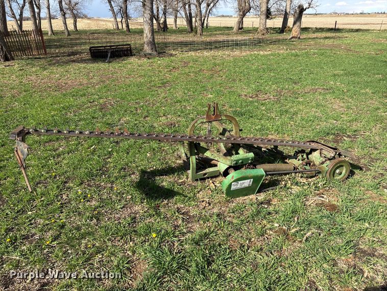 image for item FG2896 John Deere 350 sickle mower