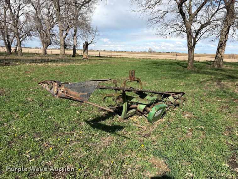 image for item FG2896 John Deere 350 sickle mower