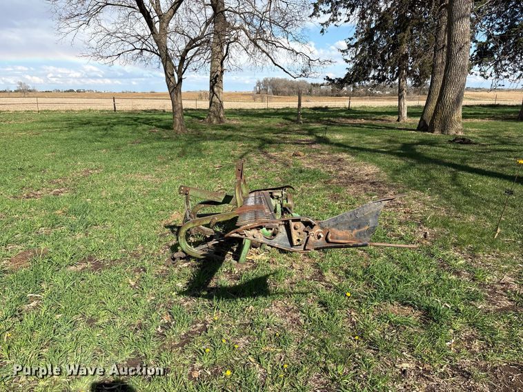 image for item FG2896 John Deere 350 sickle mower