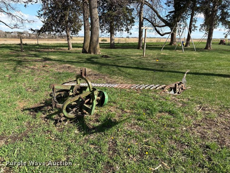 image for item FG2896 John Deere 350 sickle mower