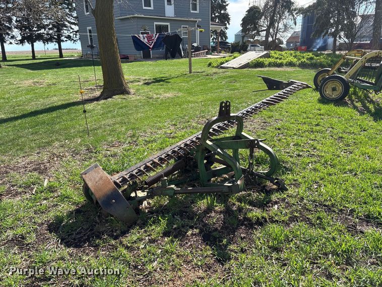 image for item FG2896 John Deere 350 sickle mower