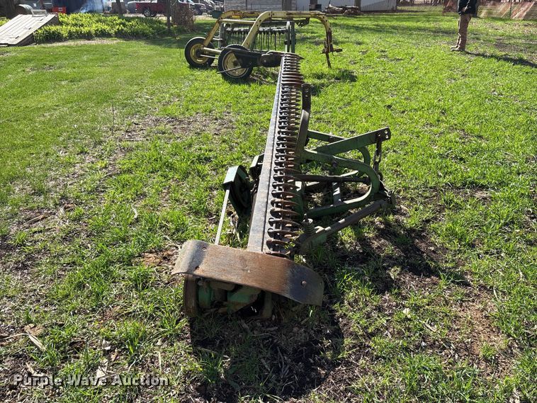 image for item FG2896 John Deere 350 sickle mower