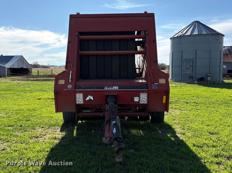 image for item FG2897 Case IH 8465A round baler