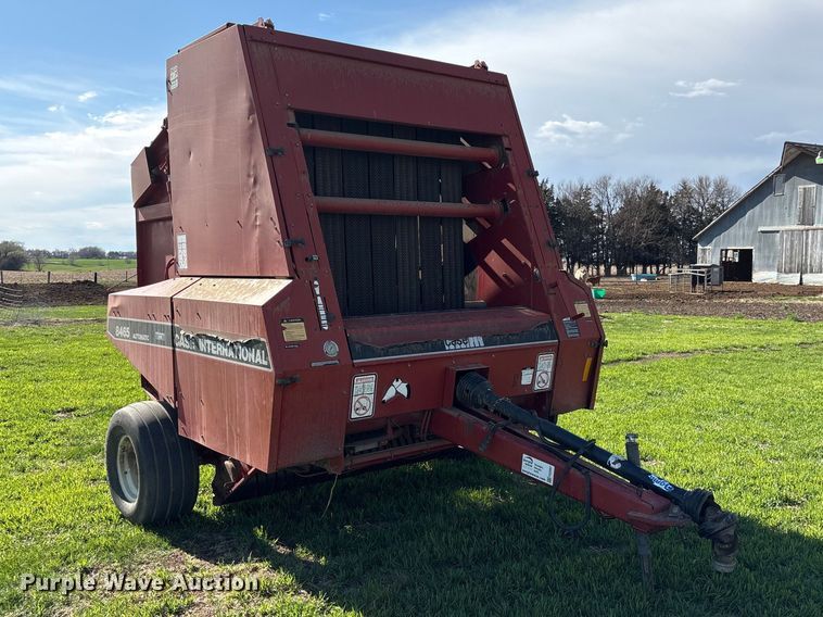 image for item FG2897 Case IH 8465A round baler