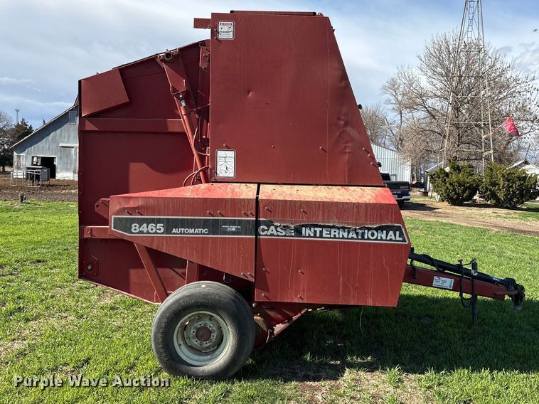 image for item FG2897 Case IH 8465A round baler