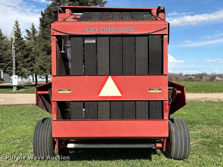 image for item FG2897 Case IH 8465A round baler