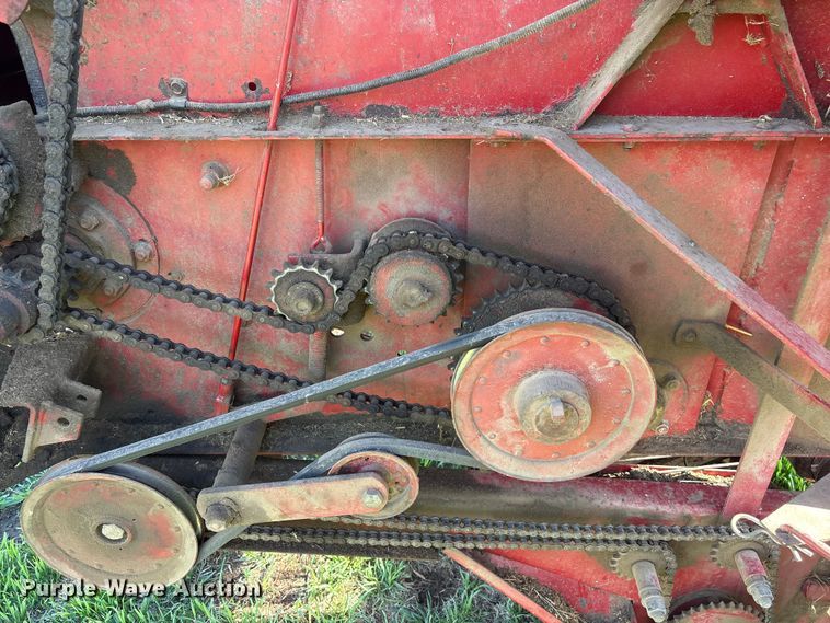 image for item FG2897 Case IH 8465A round baler