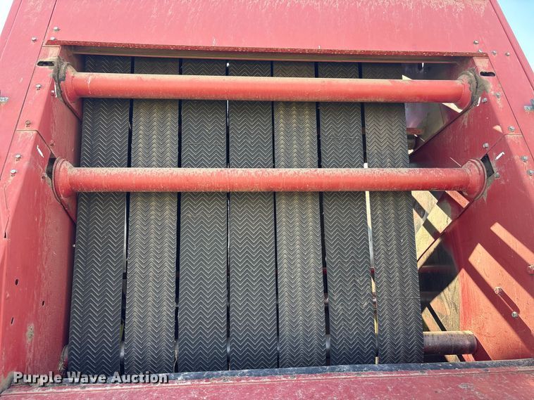 image for item FG2897 Case IH 8465A round baler