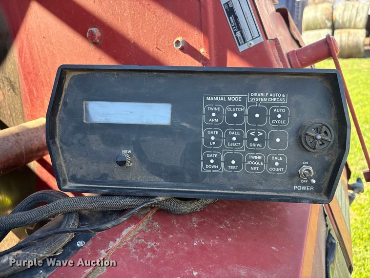 image for item FG2897 Case IH 8465A round baler