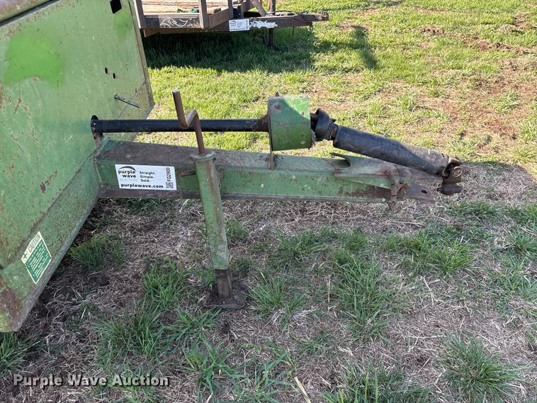 image for item FG2900 John Deere 34 manure spreader