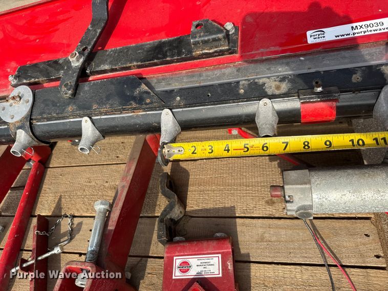 image for item MX9039 Gandy seeder box