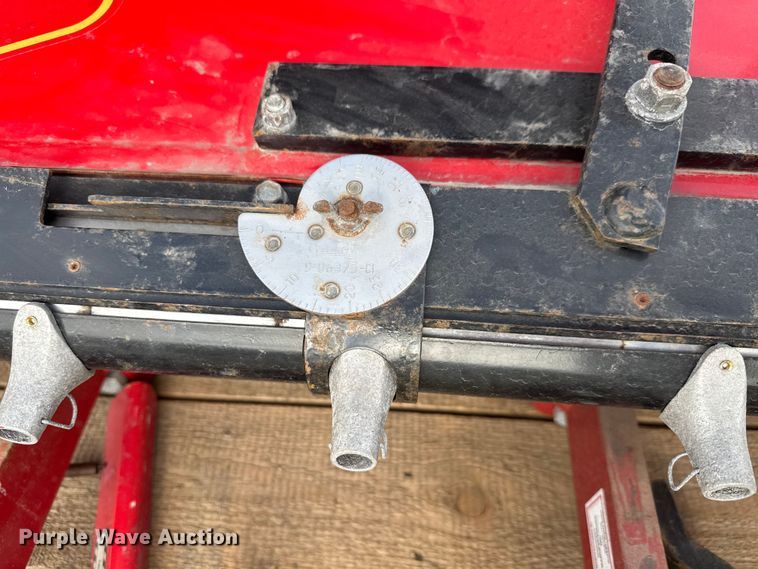 image for item MX9039 Gandy seeder box