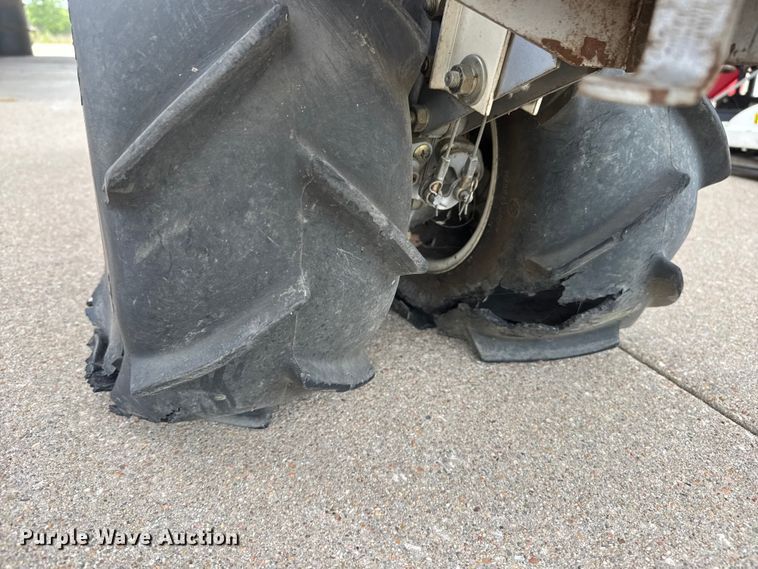 image for item MX9040 (2) Mitsubishi reaper binders