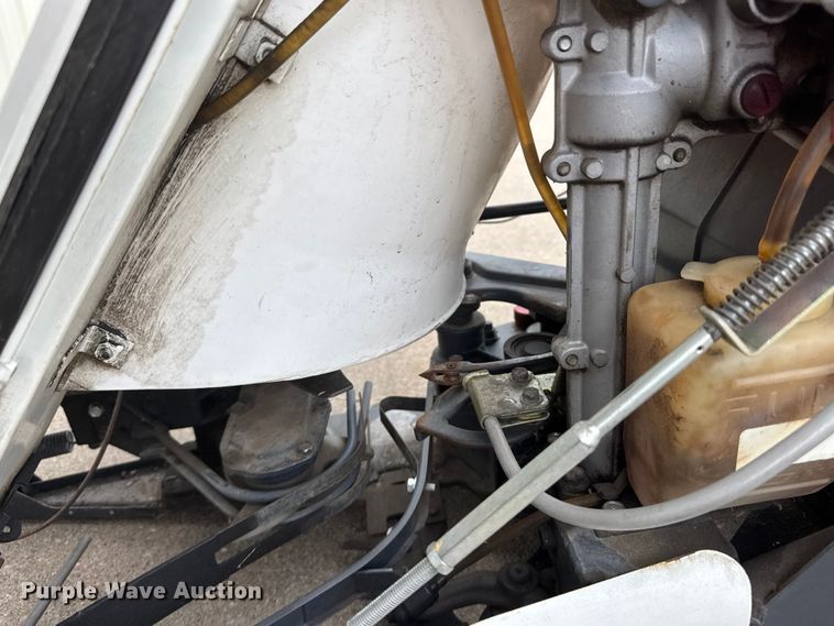 image for item MX9040 (2) Mitsubishi reaper binders