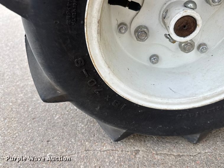 image for item MX9040 (2) Mitsubishi reaper binders