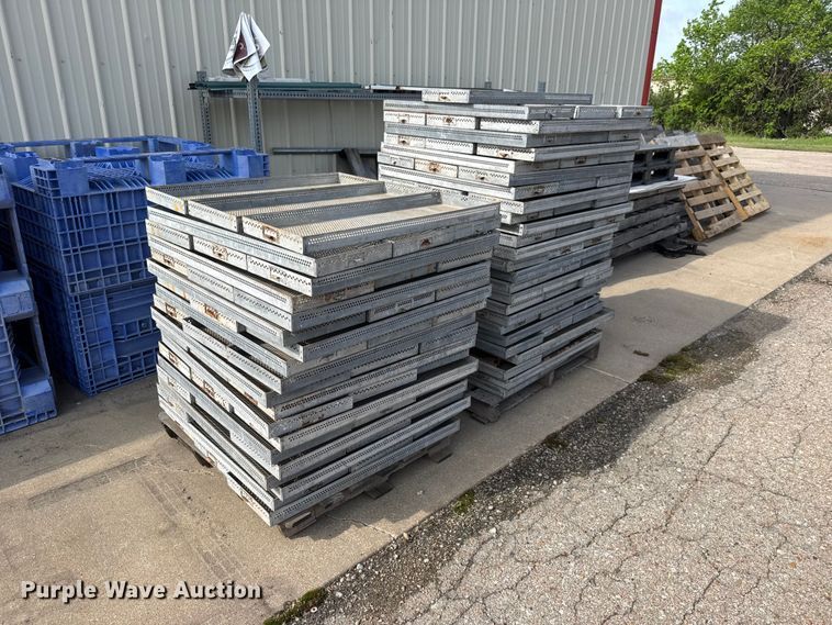 image for item MX9043 (12) greenhouse benches