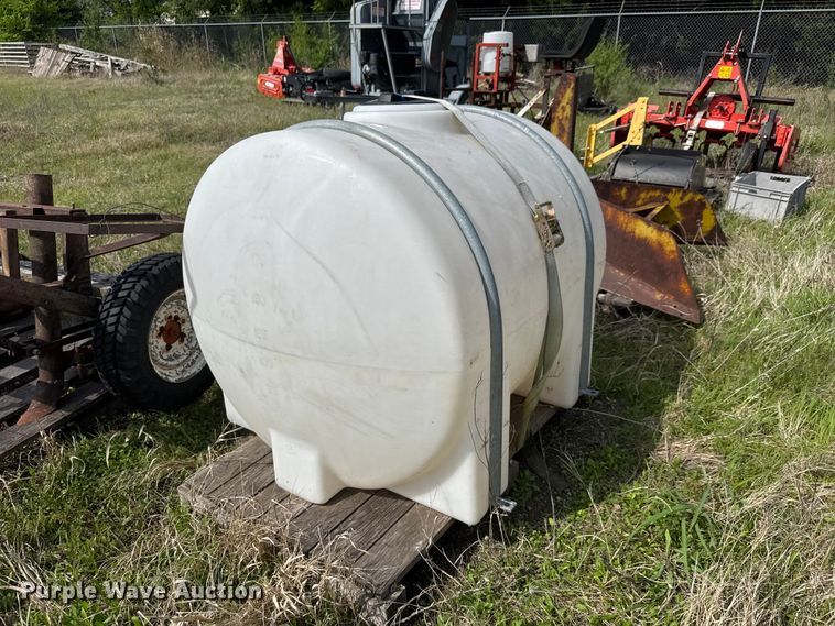 image for item MX9049 Poly tank