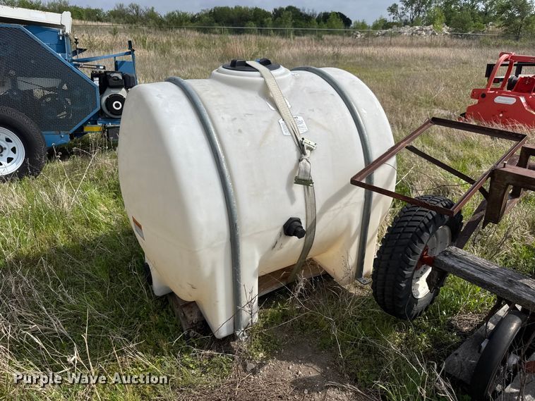 image for item MX9049 Poly tank