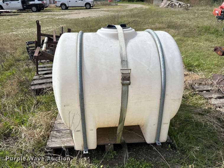 image for item MX9049 Poly tank