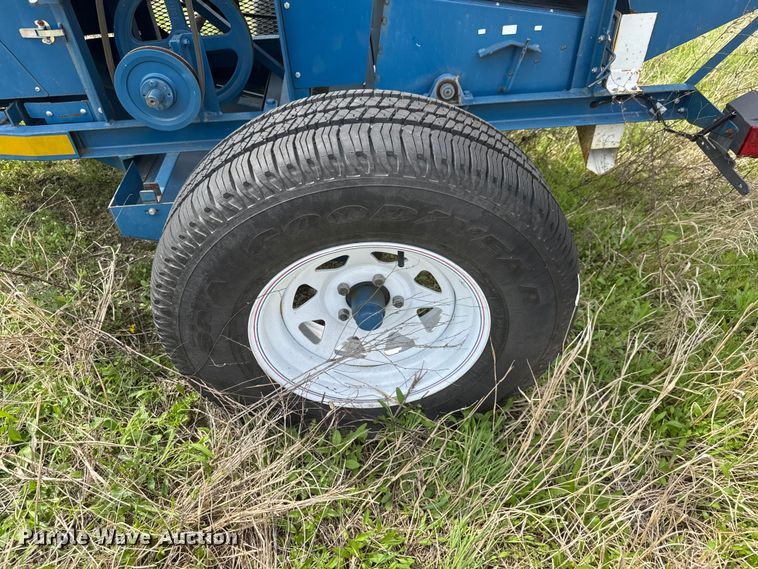 image for item MX9050 Almaco LPR-D thresher