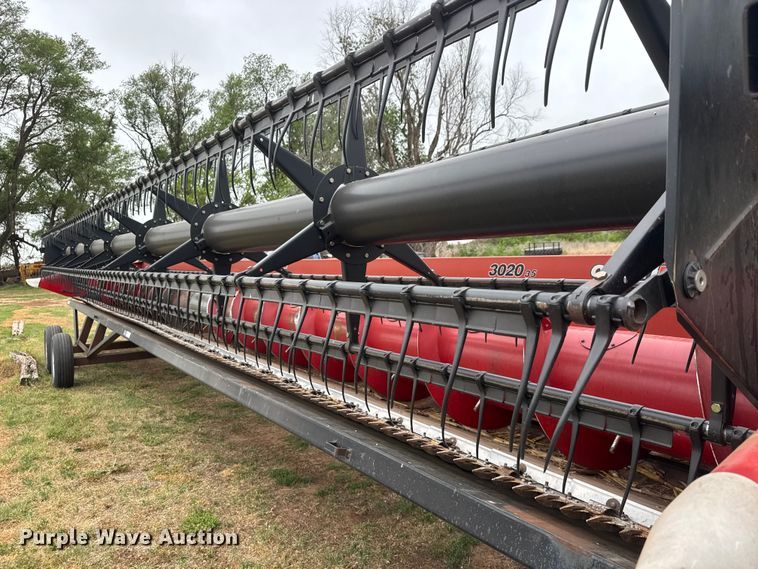 image for item MX9101 2011 Case IH 3020 Terra Flex flex head